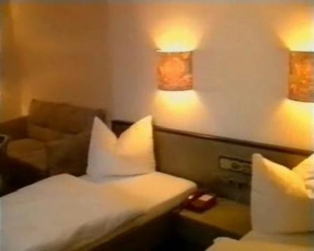 Hotel Merkur Garni اتسوكو المظهر الخارجي الصورة